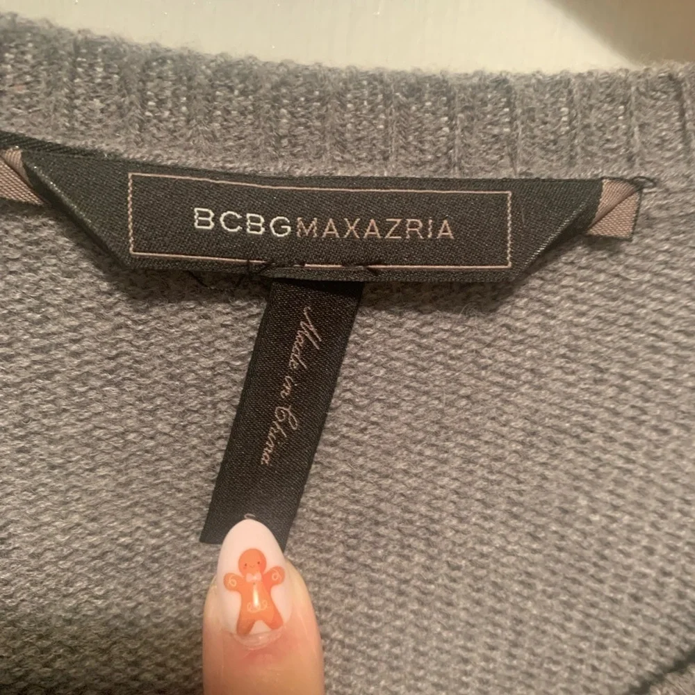 BCBGMaxAzria Gray Sweater with Black Shoulder Detail S